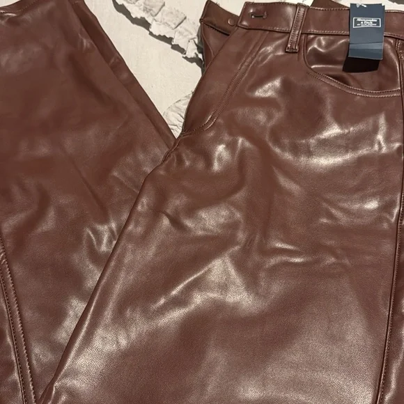 NWT Abercrombie & Fitch Faux Leather Pants - Picture 2 of 7